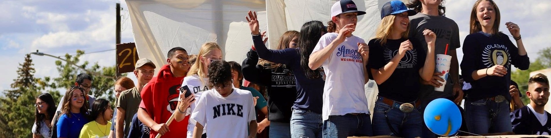 Olathe High School Kids at Parade 